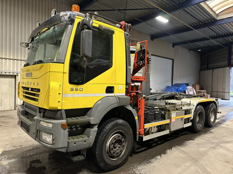 Camión multibasculante, Camión grúa Iveco TRAKKER 350 6x4 HOOKLIFT + CRANE FASSI F120.22 (5/6 F) - *342.000km* - STEEL SPRING / BIG AXLES - AS TRONIC AUTOMATIC GEARBOX: foto 6