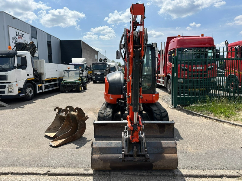 Kubota U48-4 FULL HYDR FUNCTIONS - *2300h* - BLADE - A/C - 3 BUCKETS - QUICK HITCH - BE MACHINE - Miniexcavadora: foto 2 Kubota U48-4 FULL HYDR FUNCTIONS - *2300h* - BLADE - A/C - 3 BUCKETS - QUICK HITCH - BE MACHINE - Miniexcavadora: foto 2