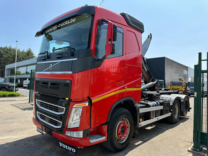 Volvo FH 540 6x4 HOOKLIFT 20T - RETARDER - LIFT AXLE - I-park Cool - SLEEPERCAB - E6 - BE TRUCK - Camión multibasculante: foto 3 Volvo FH 540 6x4 HOOKLIFT 20T - RETARDER - LIFT AXLE - I-park Cool - SLEEPERCAB - E6 - BE TRUCK - Camión multibasculante: foto 3