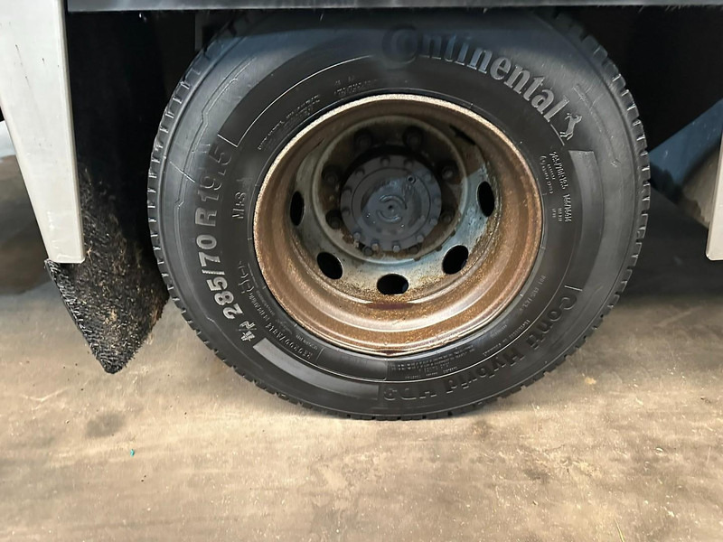 Camión frigorífico Volvo FL 240 - 16T FRIGO CARRIER SUPRA 750 Mt - BI-TEMPERATURE - EURO 5 - A/C - BELGIAN TRUCK: foto 16