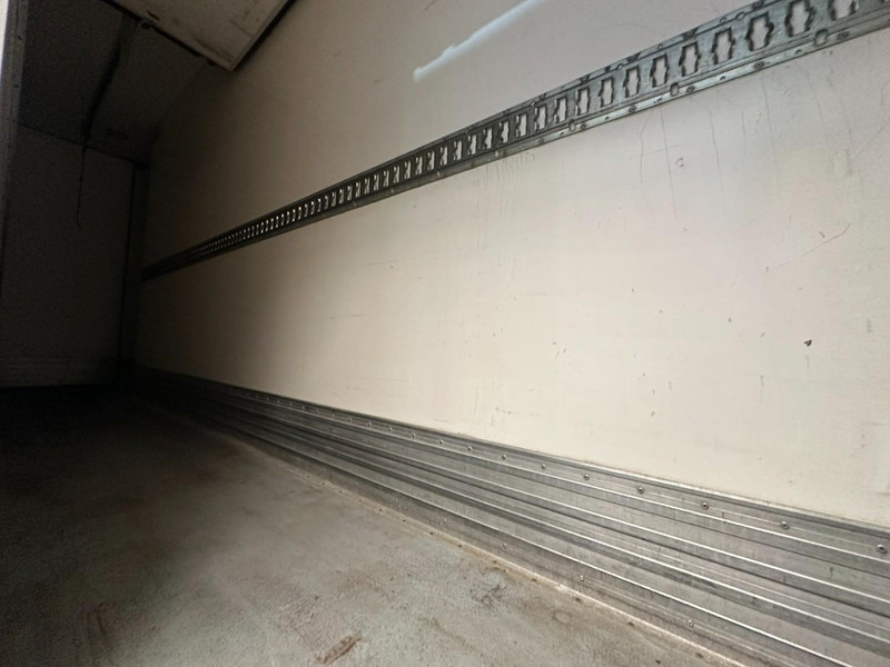 Camión frigorífico Volvo FL 240 - 16T FRIGO CARRIER SUPRA 750 Mt - BI-TEMPERATURE - EURO 5 - A/C - BELGIAN TRUCK: foto 13