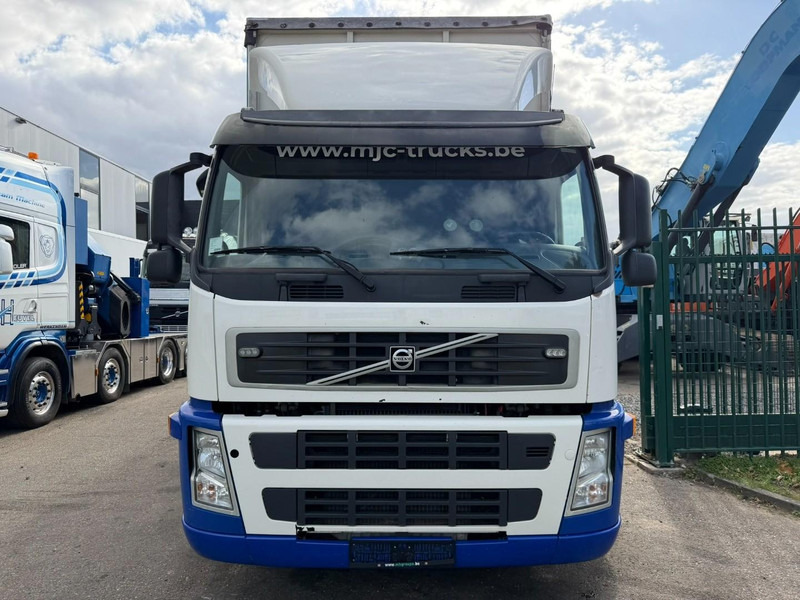 Volvo FM 370 6x2 BOX 8m15 - LIFT + STEERING AXLE - EURO 5 - I SHIFT - 26T - TÜV 06/2026 - VERY NICE CONDITION -  BE TRUCK - Camión lona: foto 2 Volvo FM 370 6x2 BOX 8m15 - LIFT + STEERING AXLE - EURO 5 - I SHIFT - 26T - TÜV 06/2026 - VERY NICE CONDITION -  BE TRUCK - Camión lona: foto 2