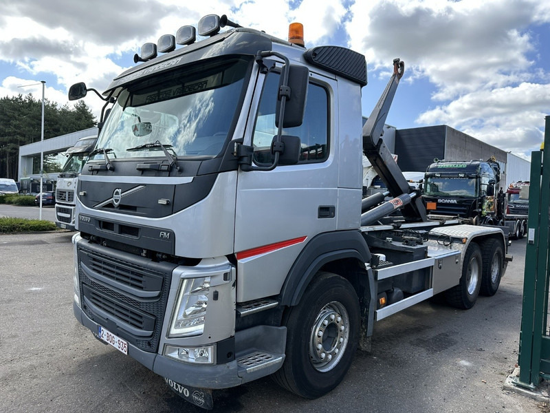 Volvo FM 420 6x4 AJK HOOKLIFT / HAAK 20T - 5760mm - WB 3m90 - HUB REDUCTION / STEEL SUSPENSION - EURO 6 - BE TRUCK - Camión multibasculante: foto 3 Volvo FM 420 6x4 AJK HOOKLIFT / HAAK 20T - 5760mm - WB 3m90 - HUB REDUCTION / STEEL SUSPENSION - EURO 6 - BE TRUCK - Camión multibasculante: foto 3