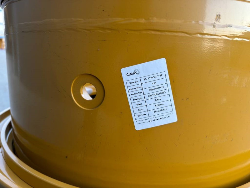 Cat 17.00-25/1.7 RIM for 20.5 x 25 - CAT 938M - Neumáticos y llantas para Maquinaria de construcción: foto 5 Cat 17.00-25/1.7 RIM for 20.5 x 25 - CAT 938M - Neumáticos y llantas para Maquinaria de construcción: foto 5