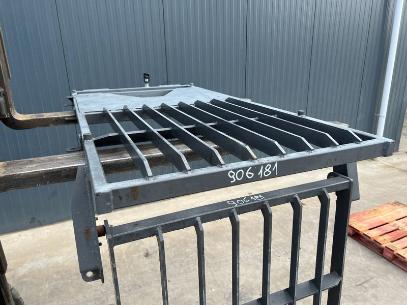 Doosan DX180 / DX225 - Cabina e interior para Maquinaria de construcción: foto 3 Doosan DX180 / DX225 - Cabina e interior para Maquinaria de construcción: foto 3