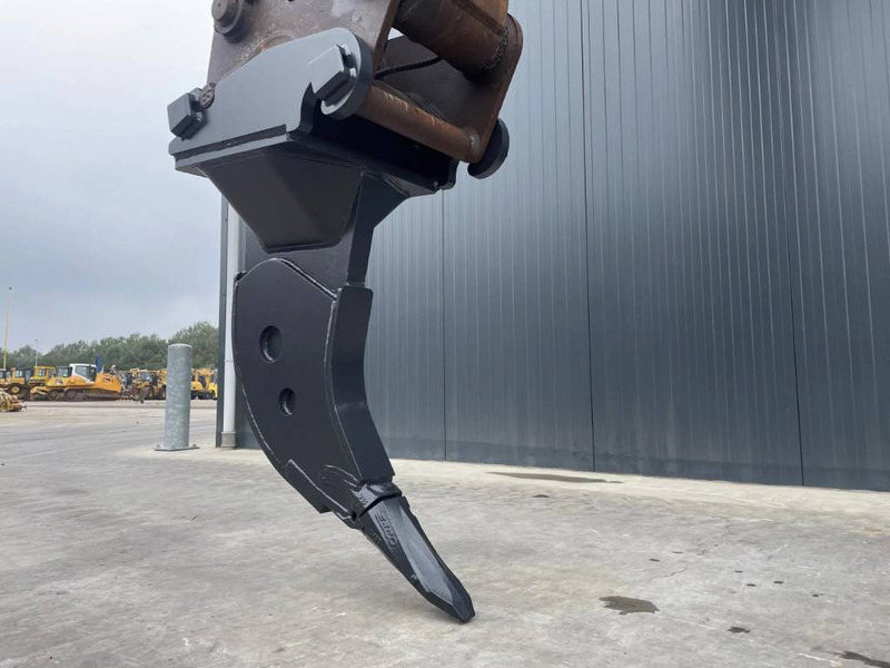Implemento para Maquinaria de construcción nuevo Smitma CW30 Ripper: foto 1