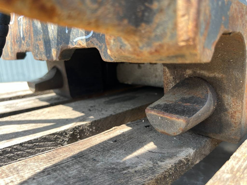 Acoplamiento rápido para Maquinaria de construcción OilQuick OQ65 - M314F / M316F / M318F: foto 13 Acoplamiento rápido para Maquinaria de construcción OilQuick OQ65 - M314F / M316F / M318F: foto 13