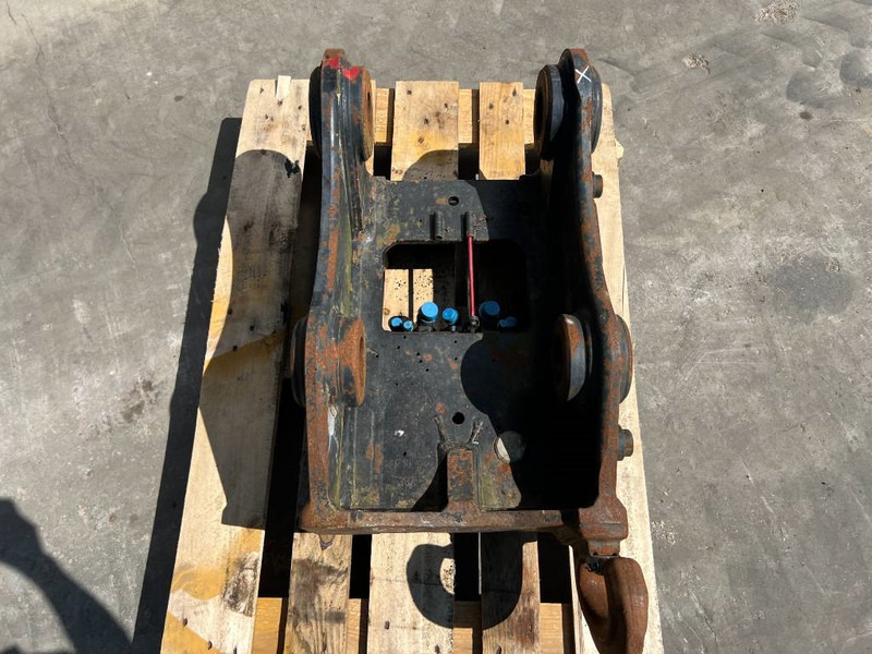 Acoplamiento rápido para Maquinaria de construcción OilQuick OQ65 - M314F / M316F / M318F: foto 15 Acoplamiento rápido para Maquinaria de construcción OilQuick OQ65 - M314F / M316F / M318F: foto 15