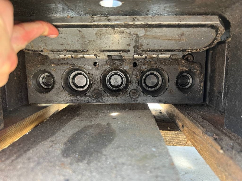 Acoplamiento rápido para Maquinaria de construcción OilQuick OQ65 - M314F / M316F / M318F: foto 15 Acoplamiento rápido para Maquinaria de construcción OilQuick OQ65 - M314F / M316F / M318F: foto 15