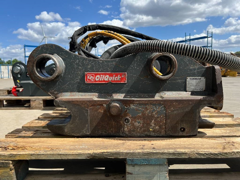 OilQuick OQ70/55 - EC210 / EC220 - Acoplamiento rápido para Maquinaria de construcción: foto 4 OilQuick OQ70/55 - EC210 / EC220 - Acoplamiento rápido para Maquinaria de construcción: foto 4