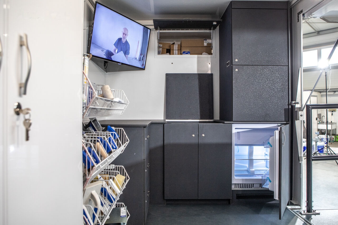 Camión tienda nuevo Bannert EVENT, SZKOLENIA TARGI: foto 26 Camión tienda nuevo Bannert EVENT, SZKOLENIA TARGI: foto 26