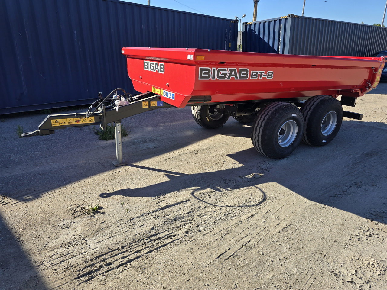 BIGAB BT-8 HARDOX - Remolque volquete agrícola: foto 1 BIGAB BT-8 HARDOX - Remolque volquete agrícola: foto 1