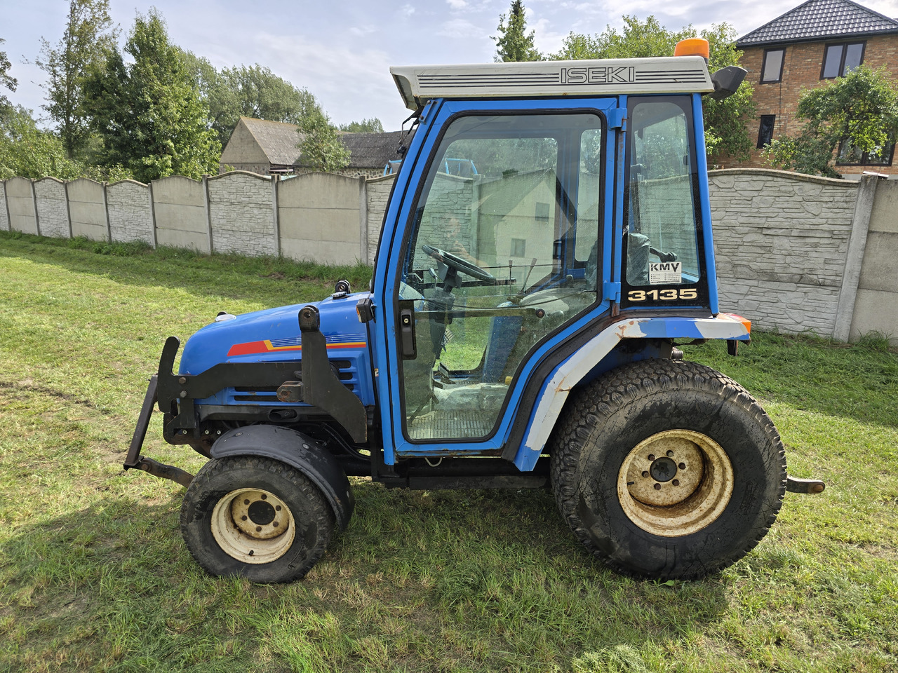 ISEKI TF 3135 - Tractor: foto 2 ISEKI TF 3135 - Tractor: foto 2