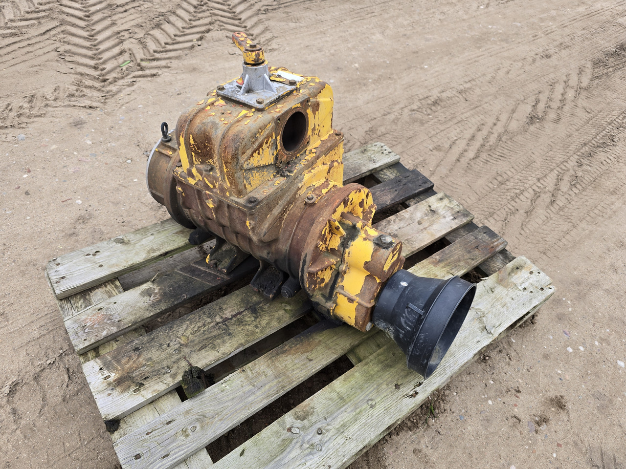 JUROP PNE 122 M - Cuba de purín: foto 2 JUROP PNE 122 M - Cuba de purín: foto 2