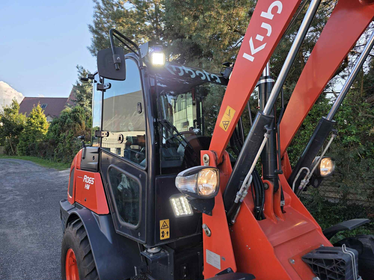 Kubota R065 HW - Cargadora de ruedas: foto 3 Kubota R065 HW - Cargadora de ruedas: foto 3