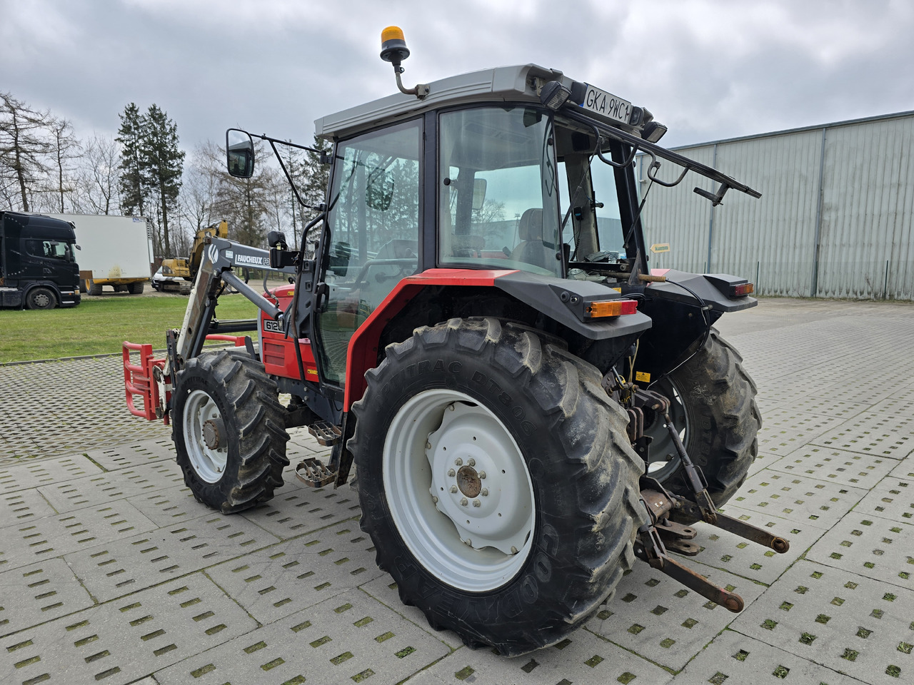 MASSEY-FERGUSON 6120 - Tractor: foto 4 MASSEY-FERGUSON 6120 - Tractor: foto 4