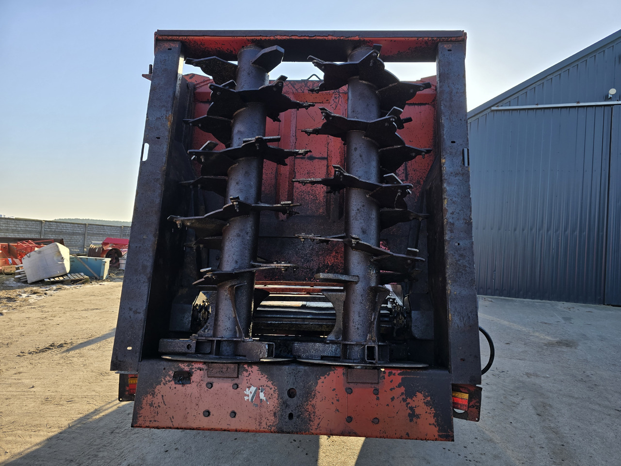 - Esparcidor de estiércol: foto 4 - Esparcidor de estiércol: foto 4