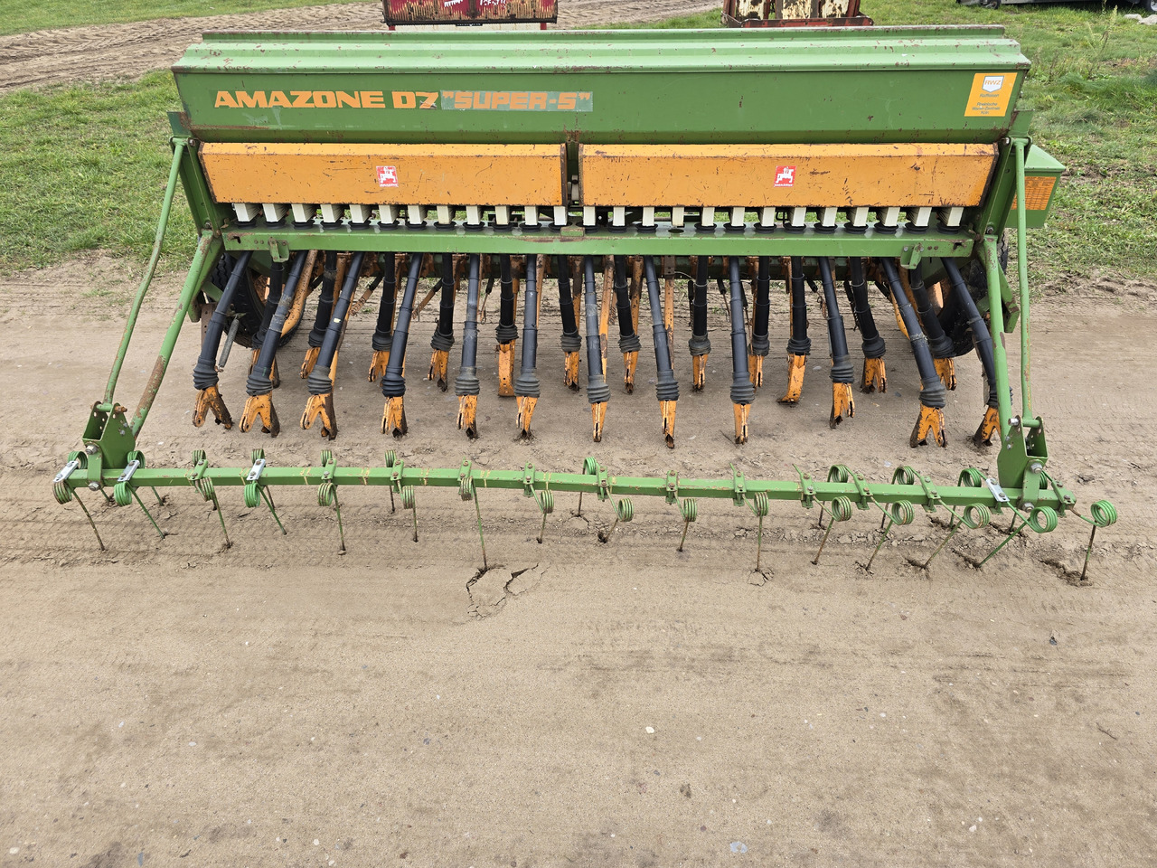 Amazone D7 SUPER-S Typ 30 - Maquinaria de siembra: foto 4 Amazone D7 SUPER-S Typ 30 - Maquinaria de siembra: foto 4