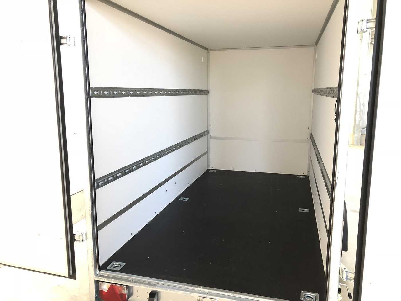 Remolque caja cerrada nuevo BLYSS F1330HD Kofferanhänger: foto 7