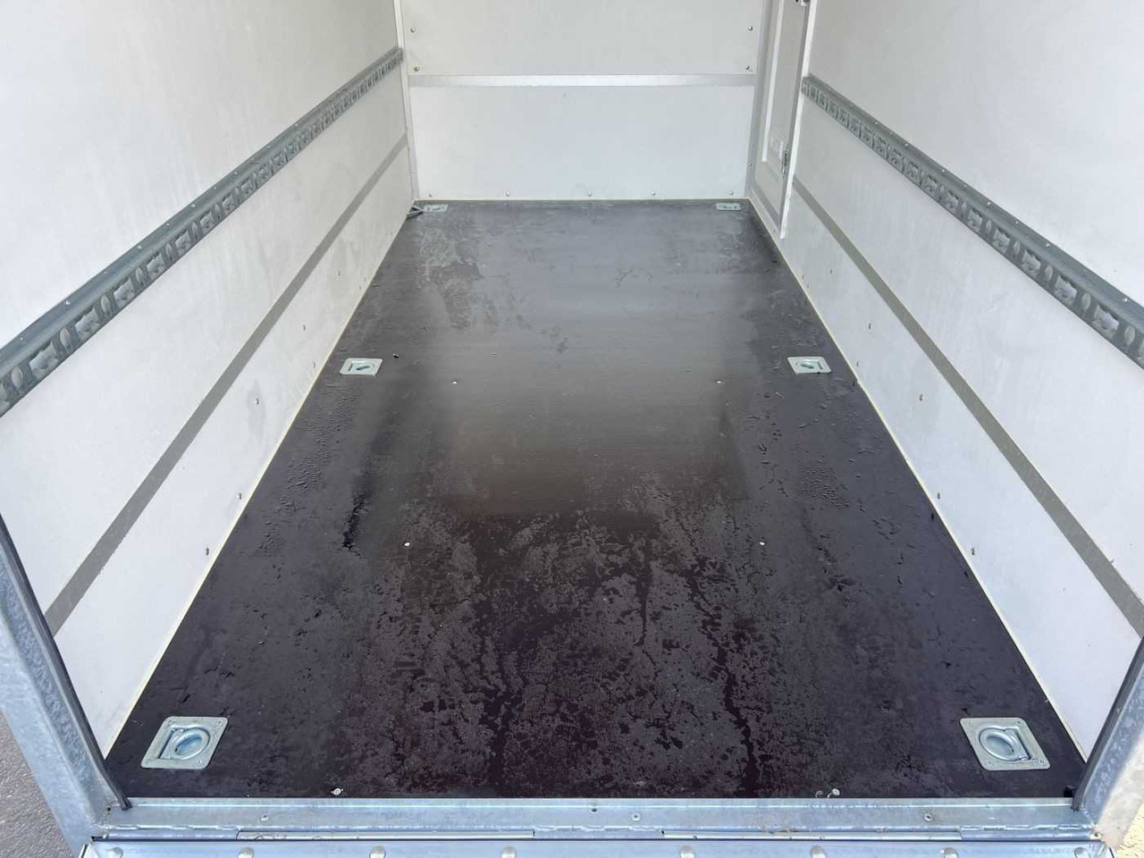 BLYSS F2030HTD Rampe + Seitentür Kofferanhänger - Remolque caja cerrada: foto 5 BLYSS F2030HTD Rampe + Seitentür Kofferanhänger - Remolque caja cerrada: foto 5