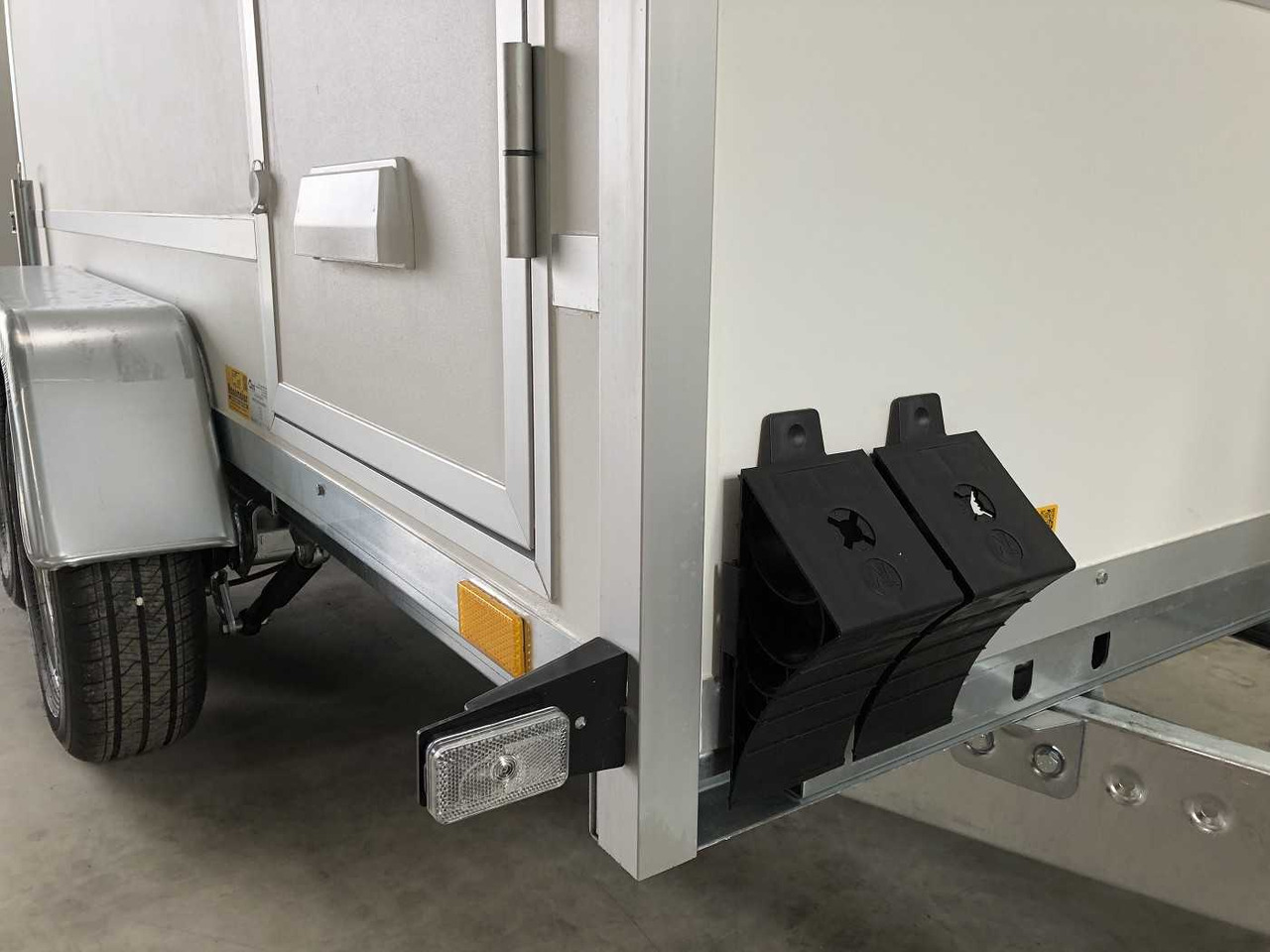 Remolque caja cerrada nuevo BLYSS F2030HTD Seitentür Kofferanhänger: foto 7