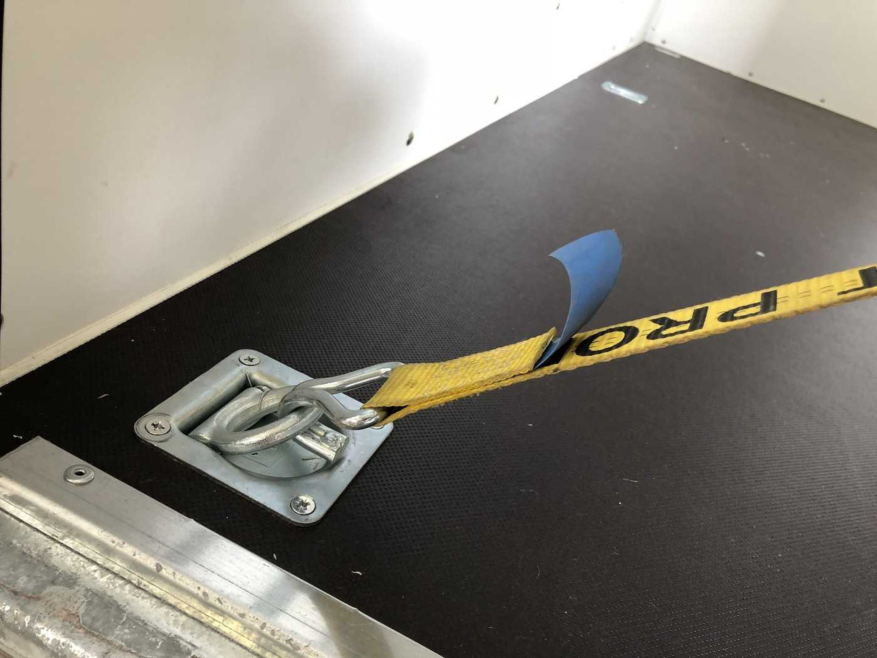 Remolque caja cerrada nuevo BLYSS F2030HTD Seitentür Kofferanhänger: foto 18