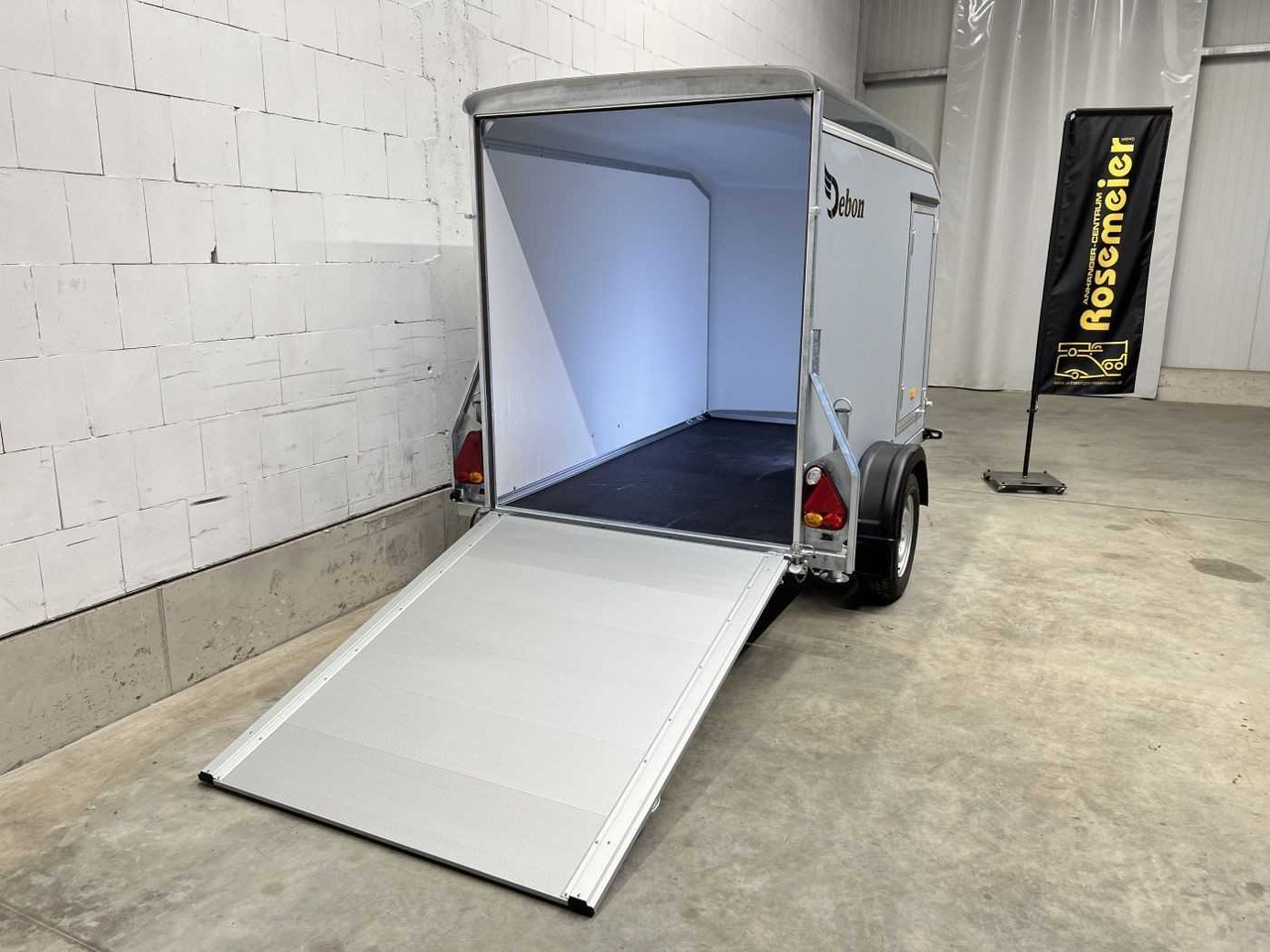 CHEVAL LIBERTE DEBON C255 Seitentür ungebremst Kofferanhänger - Remolque caja cerrada: foto 4 CHEVAL LIBERTE DEBON C255 Seitentür ungebremst Kofferanhänger - Remolque caja cerrada: foto 4