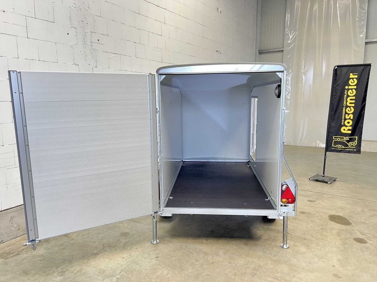 CHEVAL LIBERTE DEBON C255 Seitentür ungebremst Kofferanhänger - Remolque caja cerrada: foto 4 CHEVAL LIBERTE DEBON C255 Seitentür ungebremst Kofferanhänger - Remolque caja cerrada: foto 4