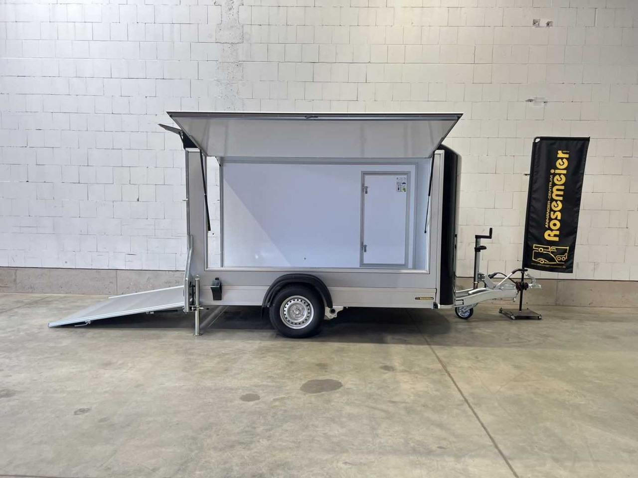 CHEVAL LIBERTE DEBON C300 Roadster Verk.Kl Tür Kofferanhänger - Remolque venta ambulante: foto 1 CHEVAL LIBERTE DEBON C300 Roadster Verk.Kl Tür Kofferanhänger - Remolque venta ambulante: foto 1