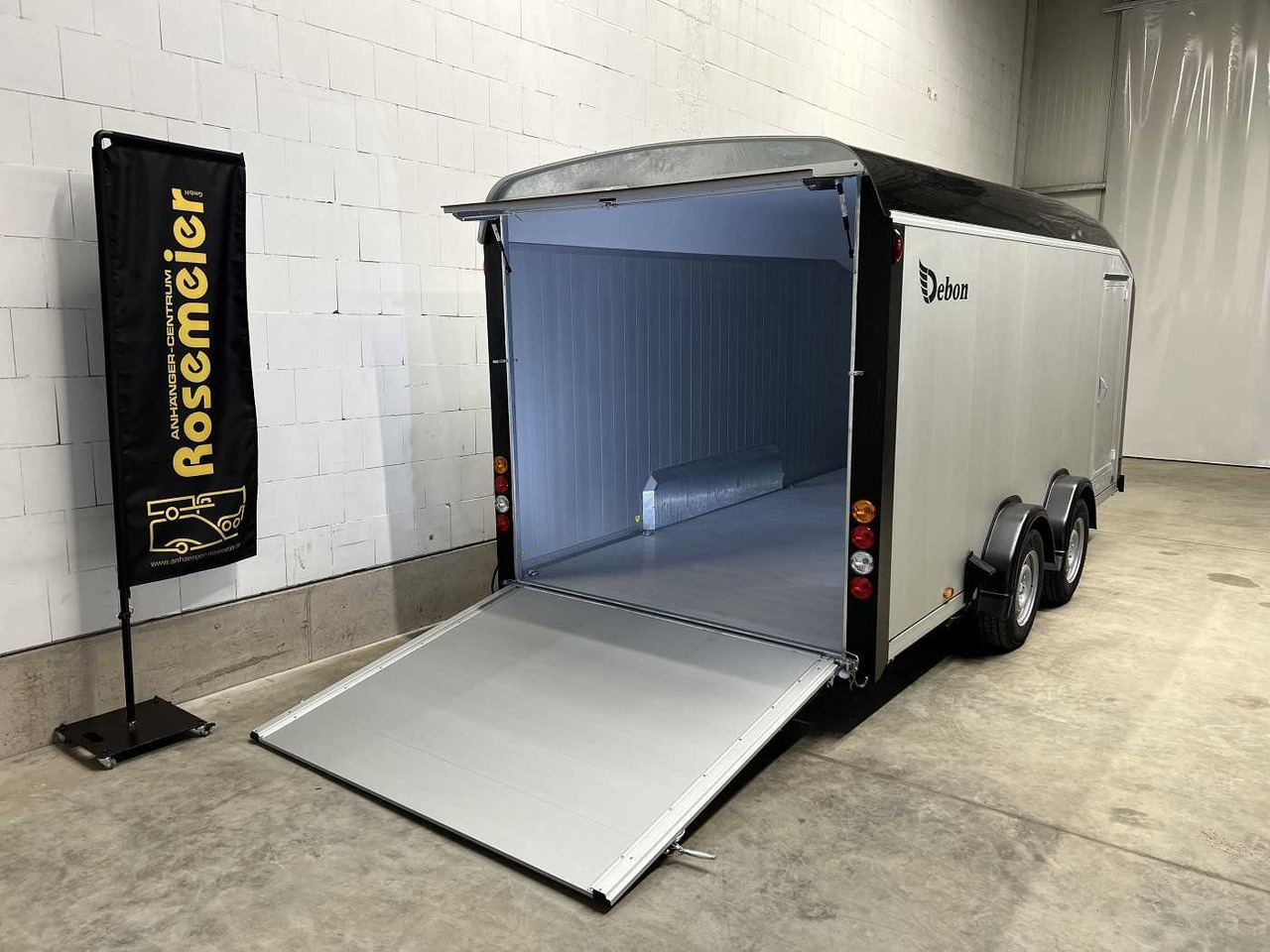 CHEVAL LIBERTE DEBON C900 Roadster Kofferanhänger - Remolque caja cerrada: foto 5 CHEVAL LIBERTE DEBON C900 Roadster Kofferanhänger - Remolque caja cerrada: foto 5
