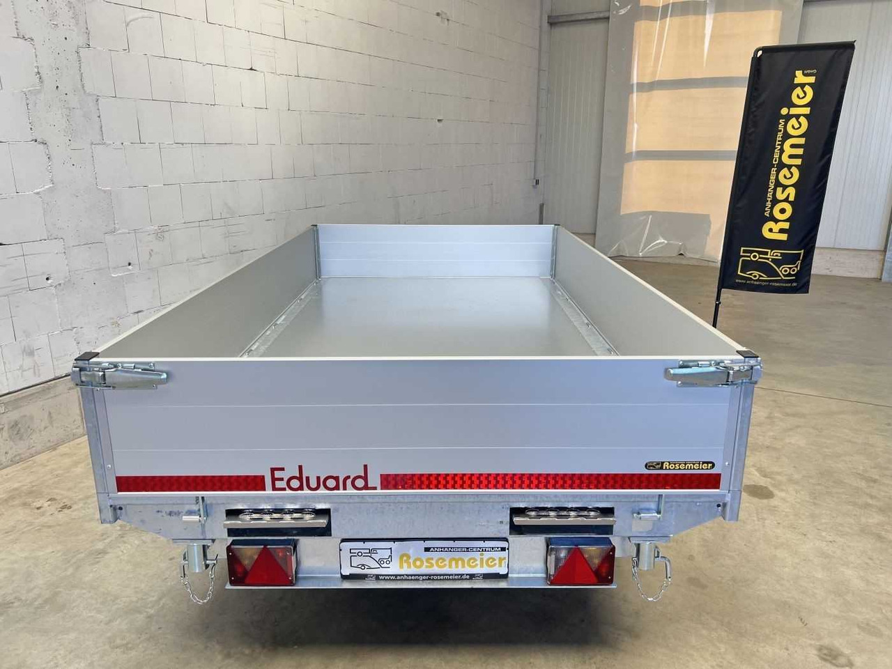 EDUARD 3318-4-3O4-3563-P Dreiseitenkipper - Remolque volquete: foto 3 EDUARD 3318-4-3O4-3563-P Dreiseitenkipper - Remolque volquete: foto 3