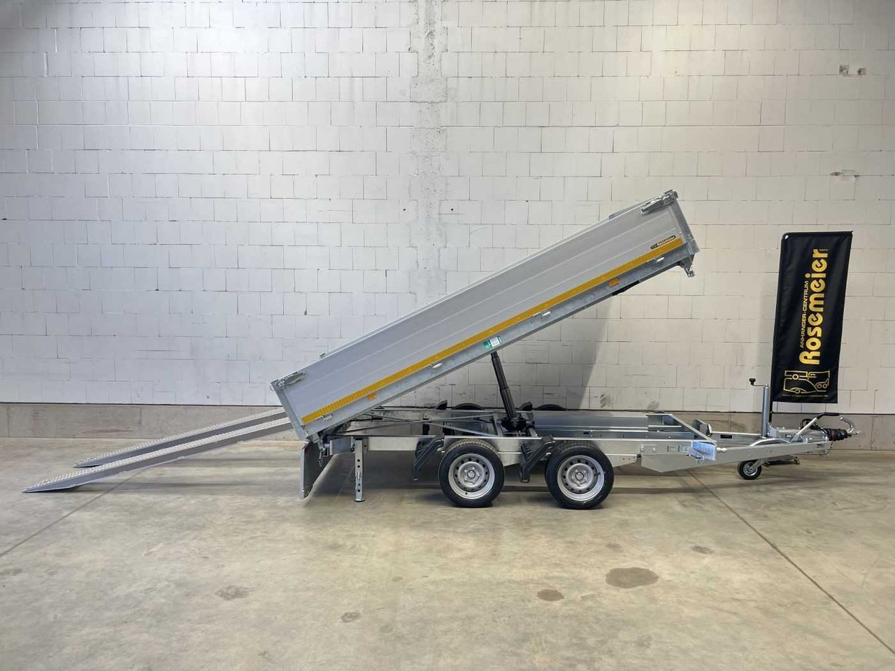 EDUARD 3318-4-3O4-3563-P Dreiseitenkipper - Remolque volquete: foto 1 EDUARD 3318-4-3O4-3563-P Dreiseitenkipper - Remolque volquete: foto 1