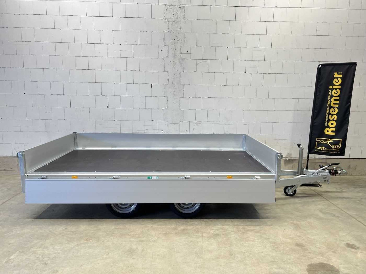 EDUARD 3318-4-P3-2763 Hochlader - Remolque de coche: foto 1 EDUARD 3318-4-P3-2763 Hochlader - Remolque de coche: foto 1