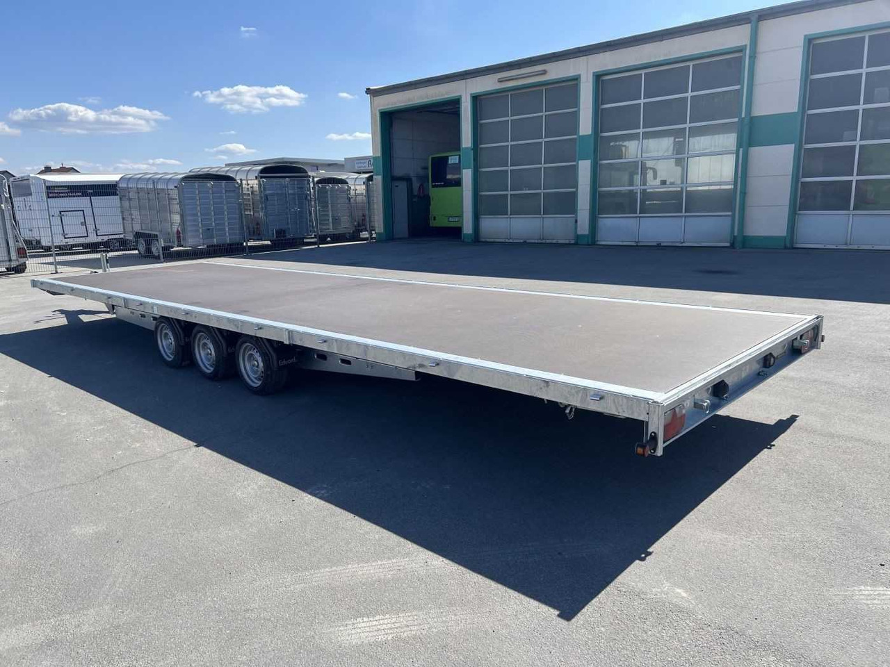 EDUARD 8524-5-POV-3563 Tridem Hochlader - Remolque de coche: foto 5 EDUARD 8524-5-POV-3563 Tridem Hochlader - Remolque de coche: foto 5