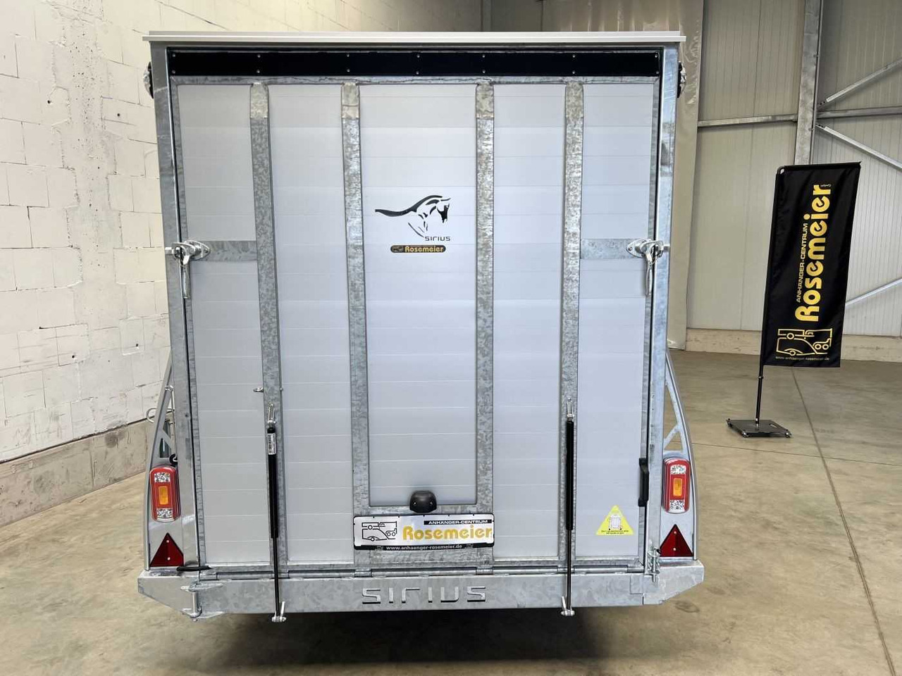 Kargo G150 Kofferanhänger Sirius - Remolque caja cerrada: foto 3 Kargo G150 Kofferanhänger Sirius - Remolque caja cerrada: foto 3