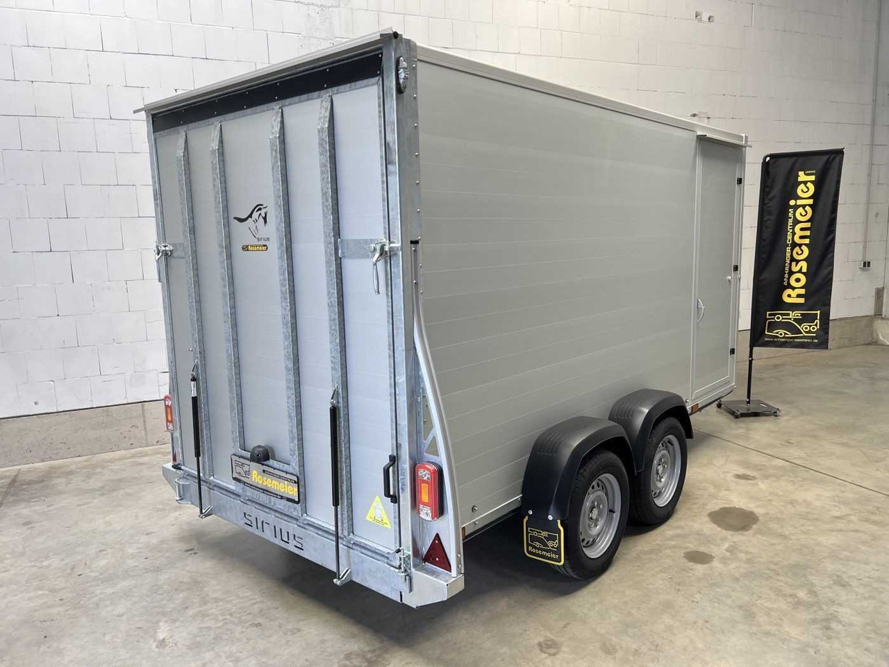 Kargo G150 Kofferanhänger Sirius - Remolque caja cerrada: foto 4 Kargo G150 Kofferanhänger Sirius - Remolque caja cerrada: foto 4