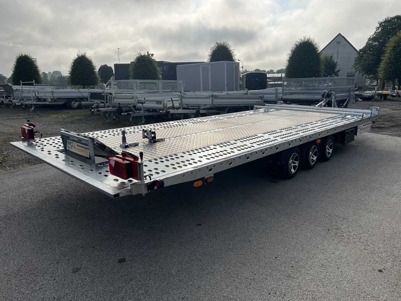 VEZEKO Jumbola 35.60 Tridem Autotransporter - Remolque portavehículos: foto 3 VEZEKO Jumbola 35.60 Tridem Autotransporter - Remolque portavehículos: foto 3