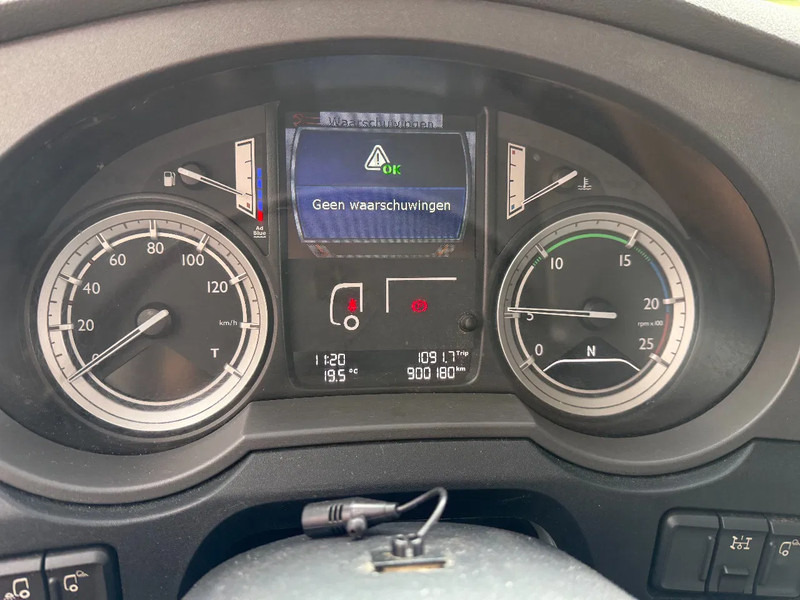 DAF XF 440 XF440 4X2 SPACECAB HOLLAND TRUCK - Cabeza tractora: foto 3 DAF XF 440 XF440 4X2 SPACECAB HOLLAND TRUCK - Cabeza tractora: foto 3