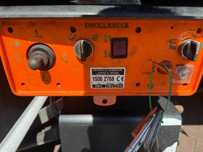 Camión frigorífico Volvo FL FL210 4X2 Kuhlkoffer mit Carrier Supra 550 / LBW / AHK: foto 9