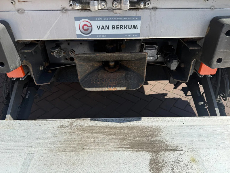 Camión frigorífico Volvo FL FL210 4X2 Kuhlkoffer mit Carrier Supra 550 / LBW / AHK: foto 20