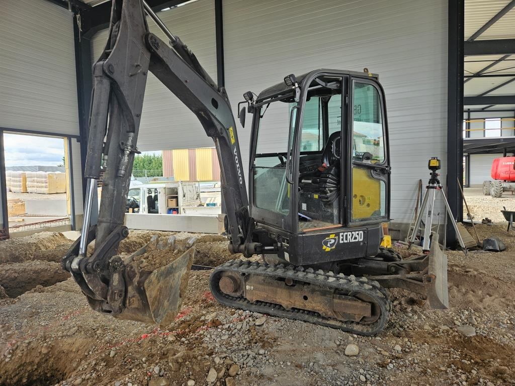 VOLVO ECR 25 D - Miniexcavadora: foto 2 VOLVO ECR 25 D - Miniexcavadora: foto 2