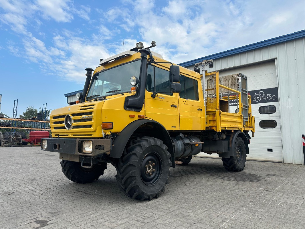Mercedes-Benz U 4000 - Tractor: foto 1 Mercedes-Benz U 4000 - Tractor: foto 1