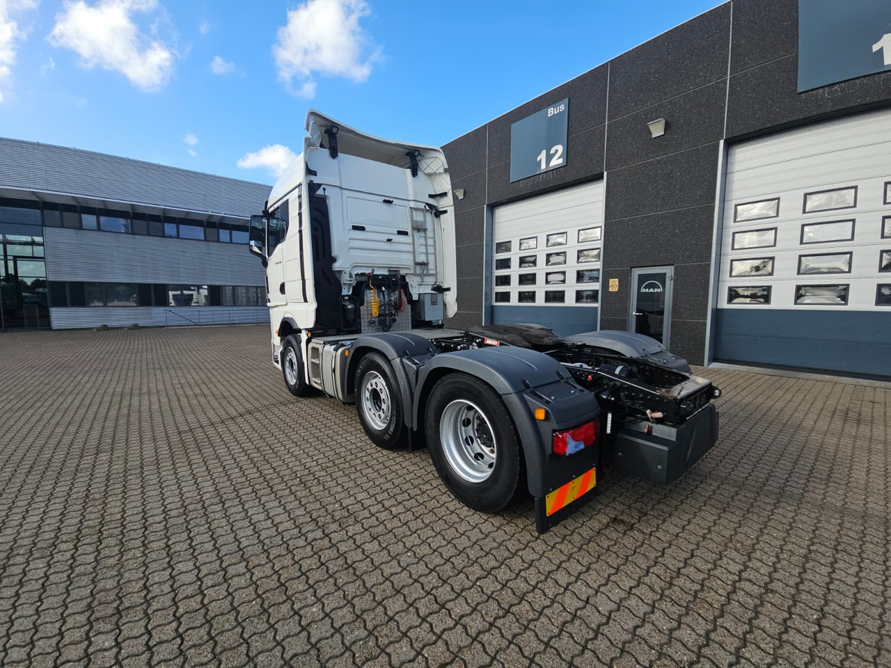 MAN TGX 26.510 hydraulik - Cabeza tractora: foto 4 MAN TGX 26.510 hydraulik - Cabeza tractora: foto 4