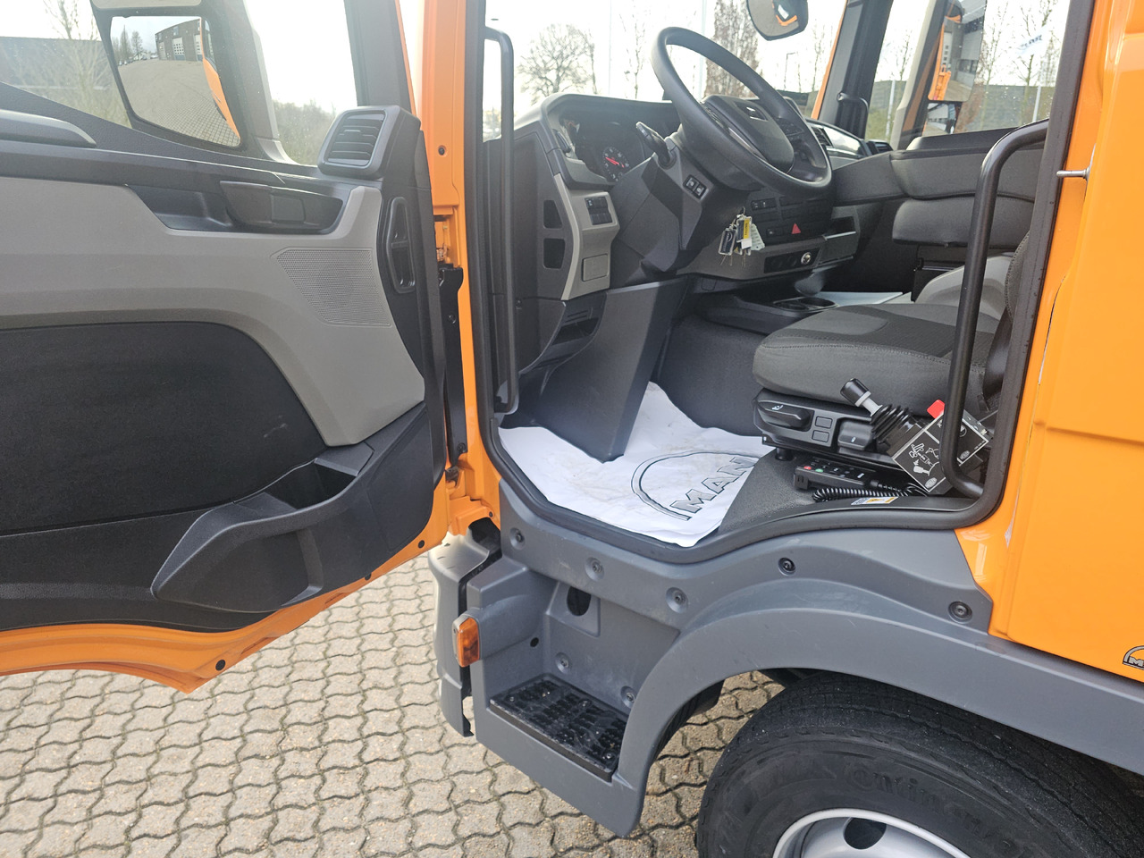 Camión volquete, Camión grúa MAN TGL 8.220: foto 16 Camión volquete, Camión grúa MAN TGL 8.220: foto 16