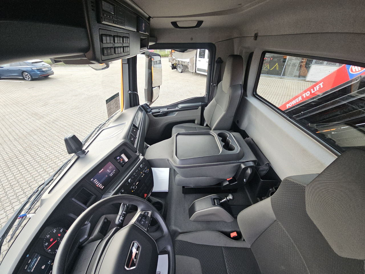 Camión volquete, Camión grúa MAN TGL 8.220: foto 17 Camión volquete, Camión grúa MAN TGL 8.220: foto 17