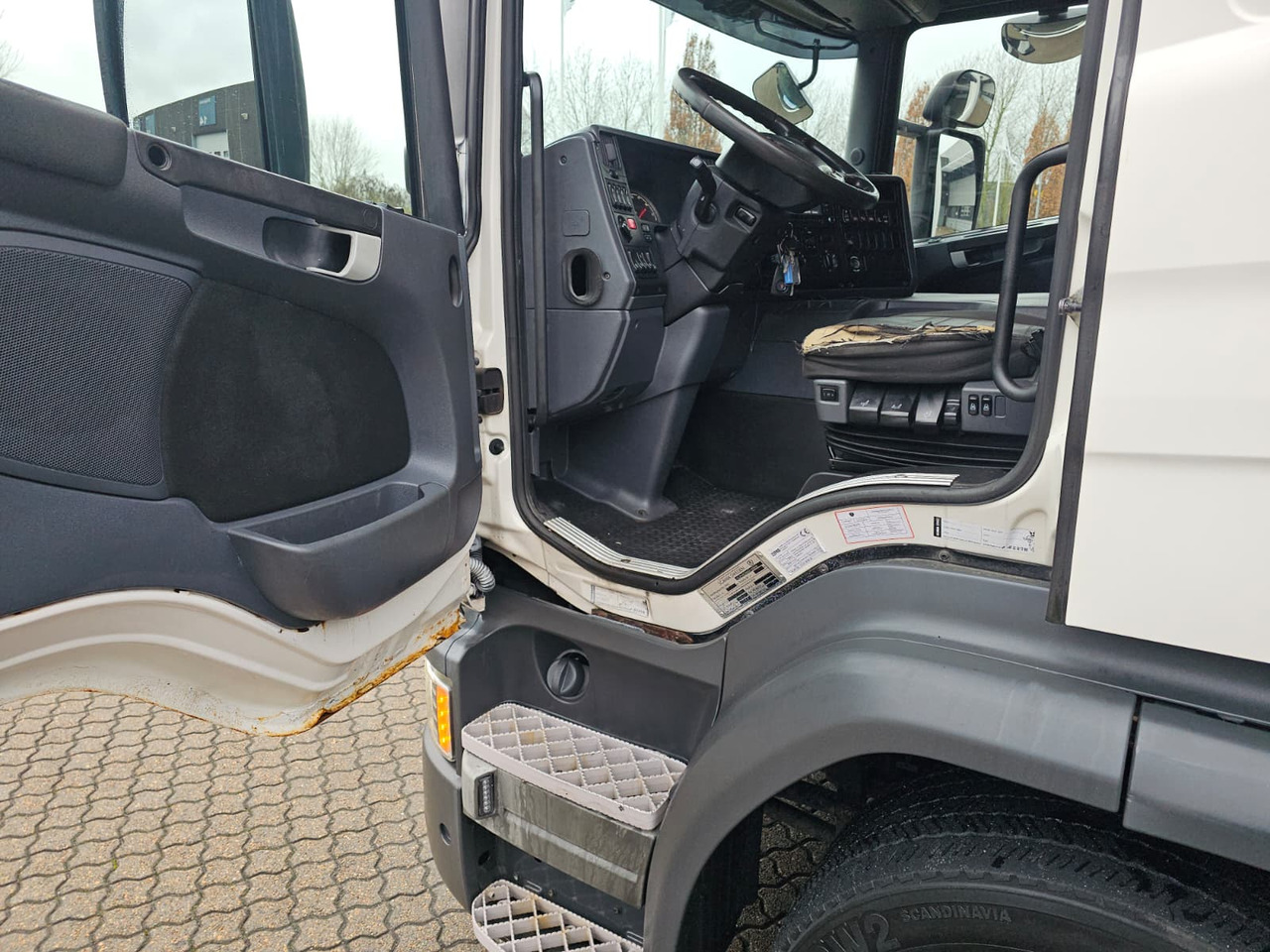 Scania P280 - Camión frigorífico: foto 5 Scania P280 - Camión frigorífico: foto 5