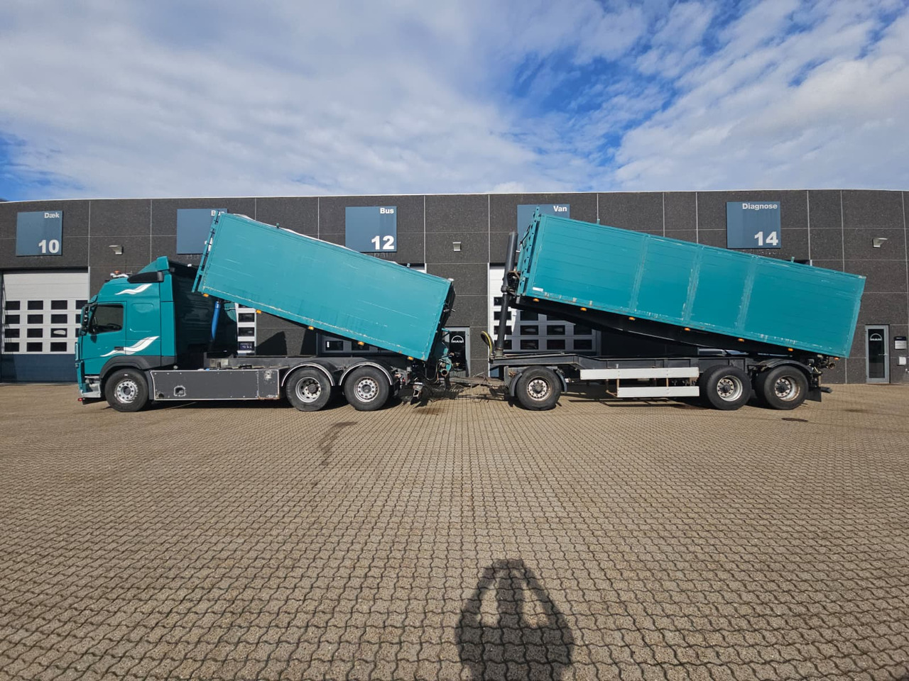 Volvo FM500 Suge-Blæse anlæg - Camión volquete: foto 5 Volvo FM500 Suge-Blæse anlæg - Camión volquete: foto 5