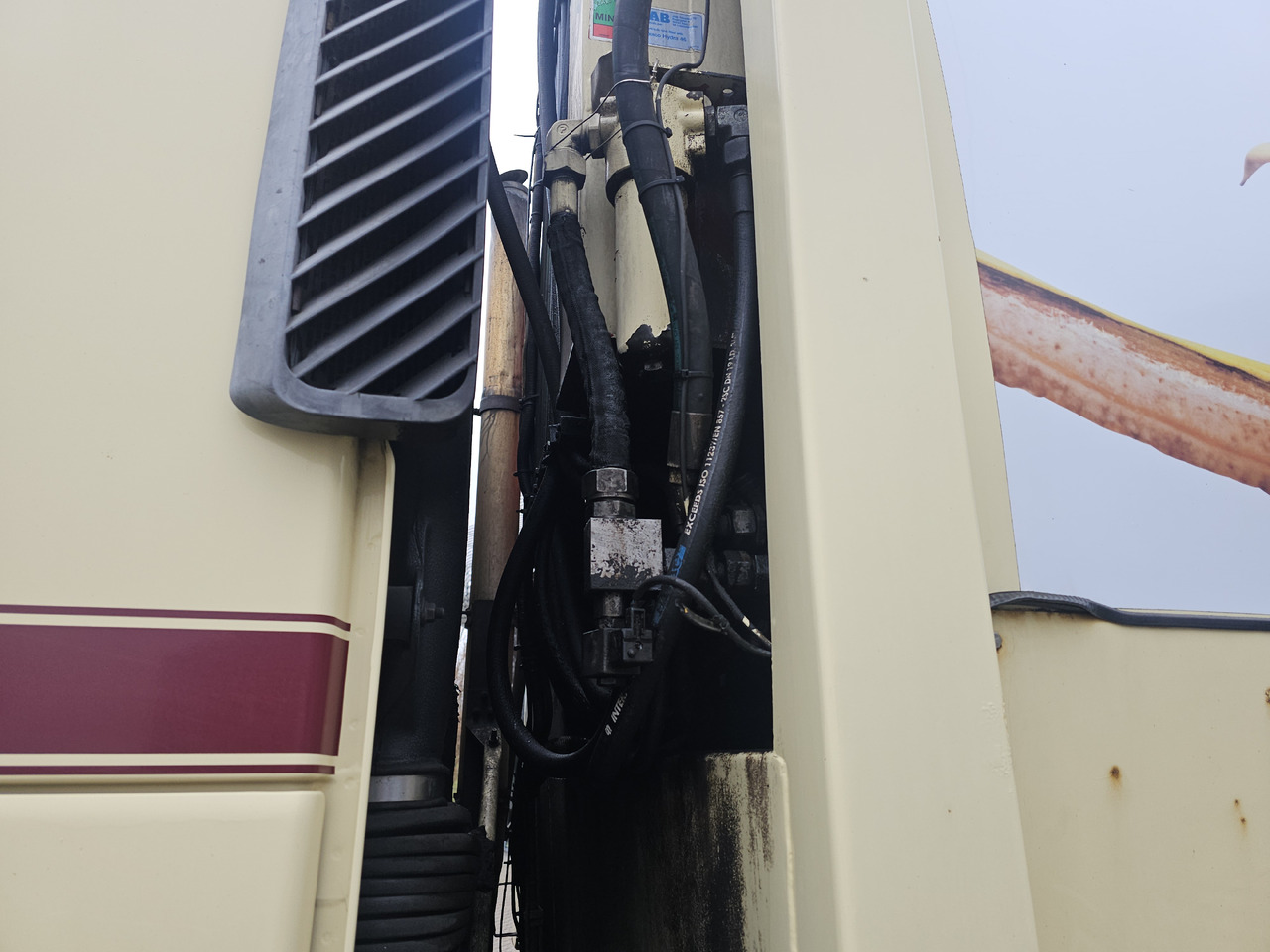 Camión de basura Volvo FM9 6x2: foto 14