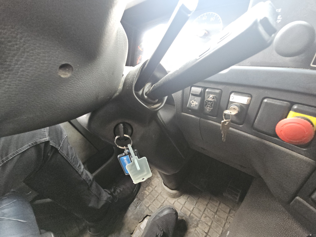 Camión de basura Volvo FM9 6x2: foto 18