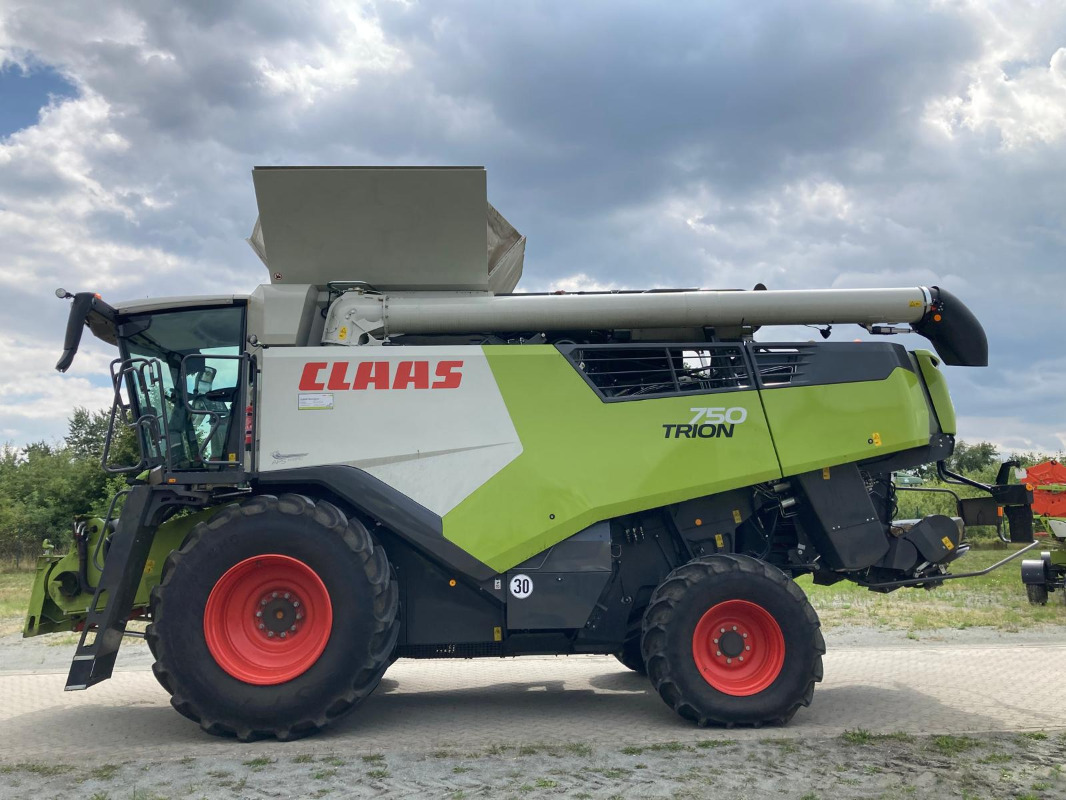 CLAAS Trion 750 - Cosechadora de granos: foto 2 CLAAS Trion 750 - Cosechadora de granos: foto 2